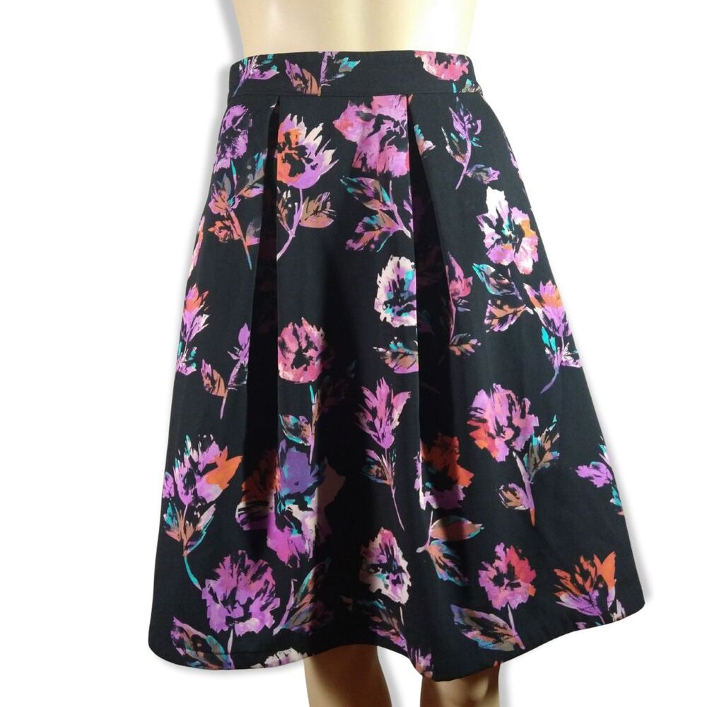 Women’s Plus Size 1X Floral A-Line Skirt–Black High Waist Knee Length